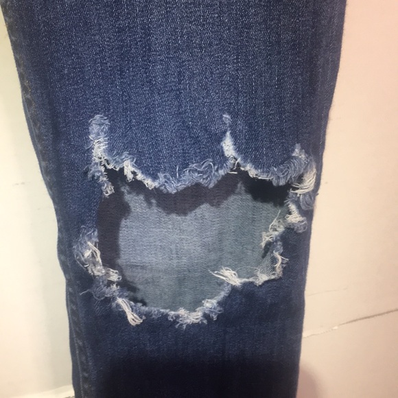 FREE PEOPLE DISTRESSED JEANS SIZE 27 - Picture 5 of 5